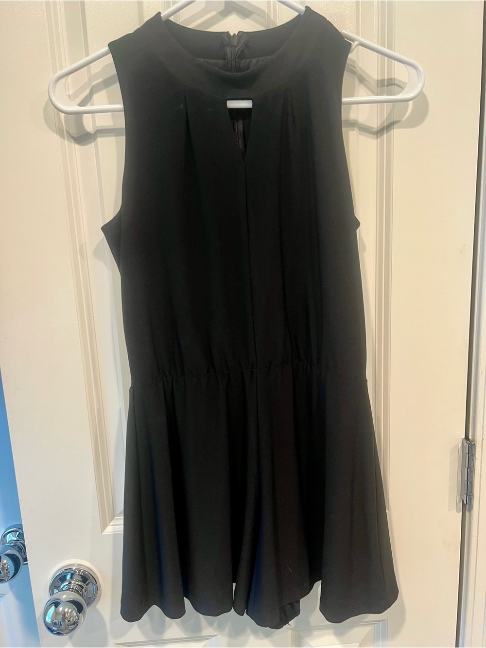 BD Juniors Romper Black Front Cut Out Sleeveless EUC